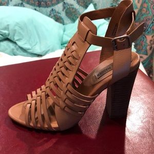 Steve Madden heeled dressy sandal